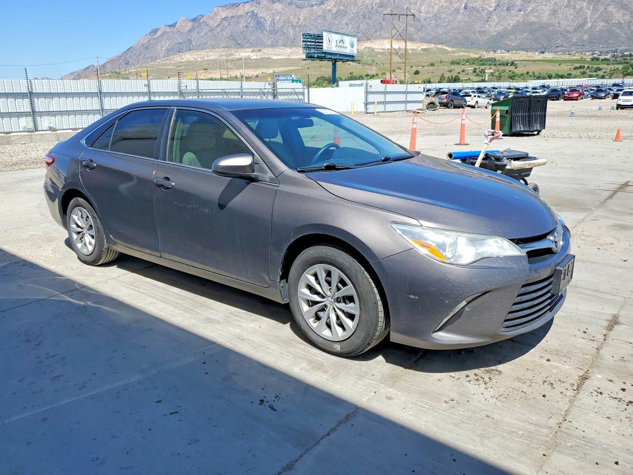 2015 TOYOTA CAMRY