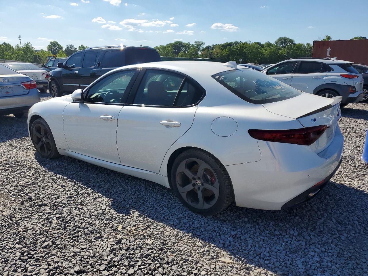 2017 ALFA ROMEO Giulia