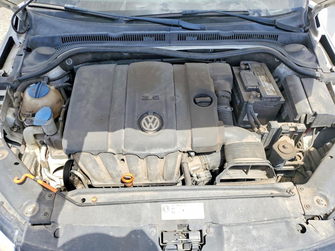 2012 VOLKSWAGEN JETTA