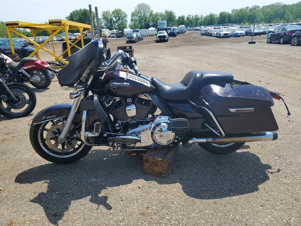 2014 HARLEY-DAVIDSON FLHTCU