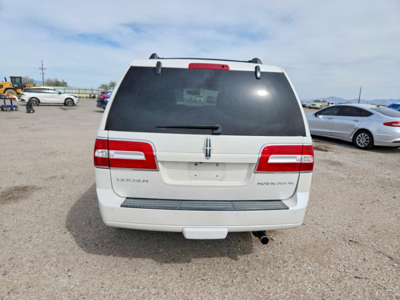 2014 LINCOLN Navigator