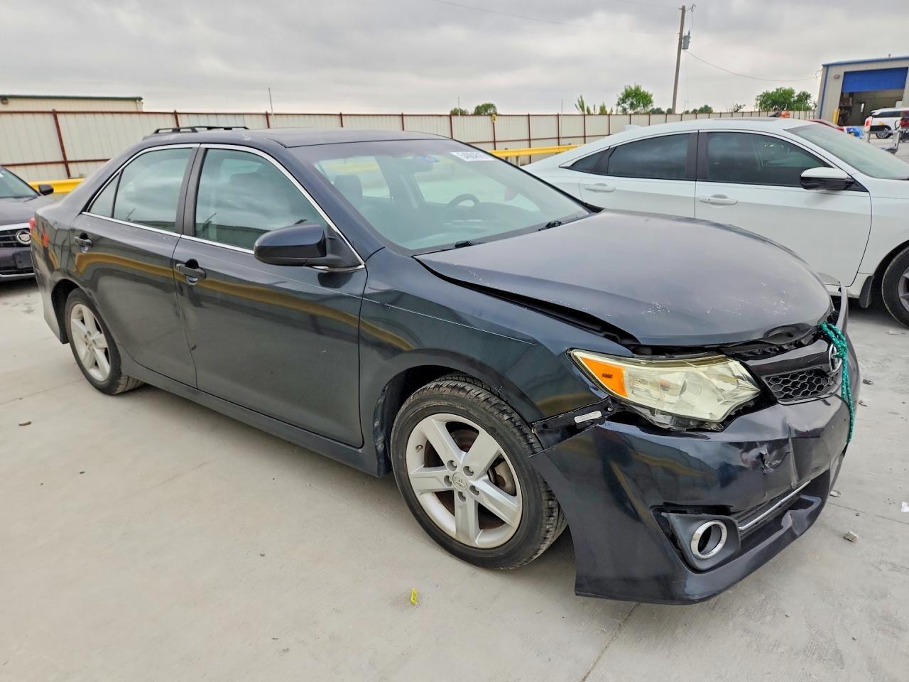 2012 TOYOTA CAMRY