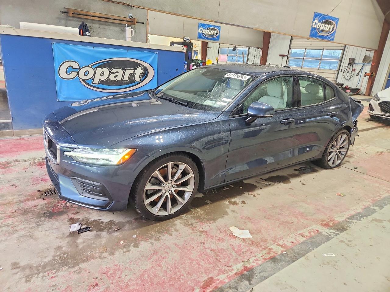 2019 VOLVO S60
