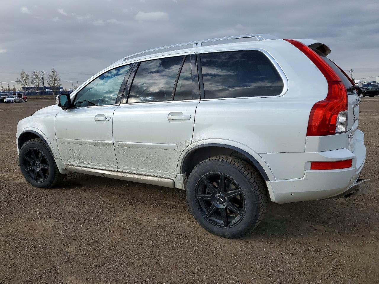 2014 VOLVO XC90
