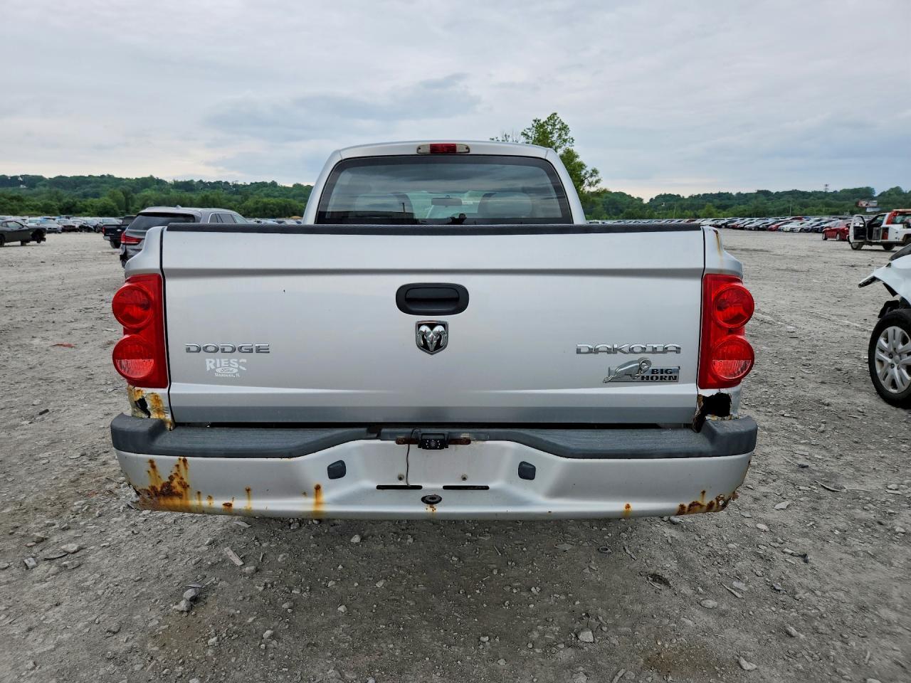 2011 DODGE Dakota