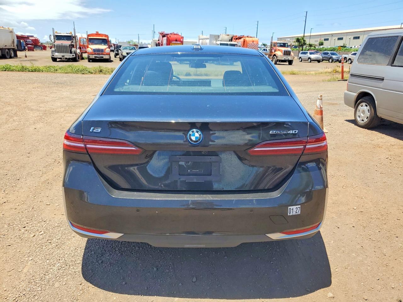 2025 BMW i5