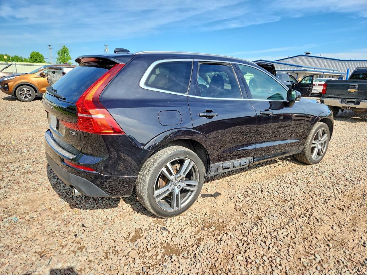 2020 VOLVO XC60