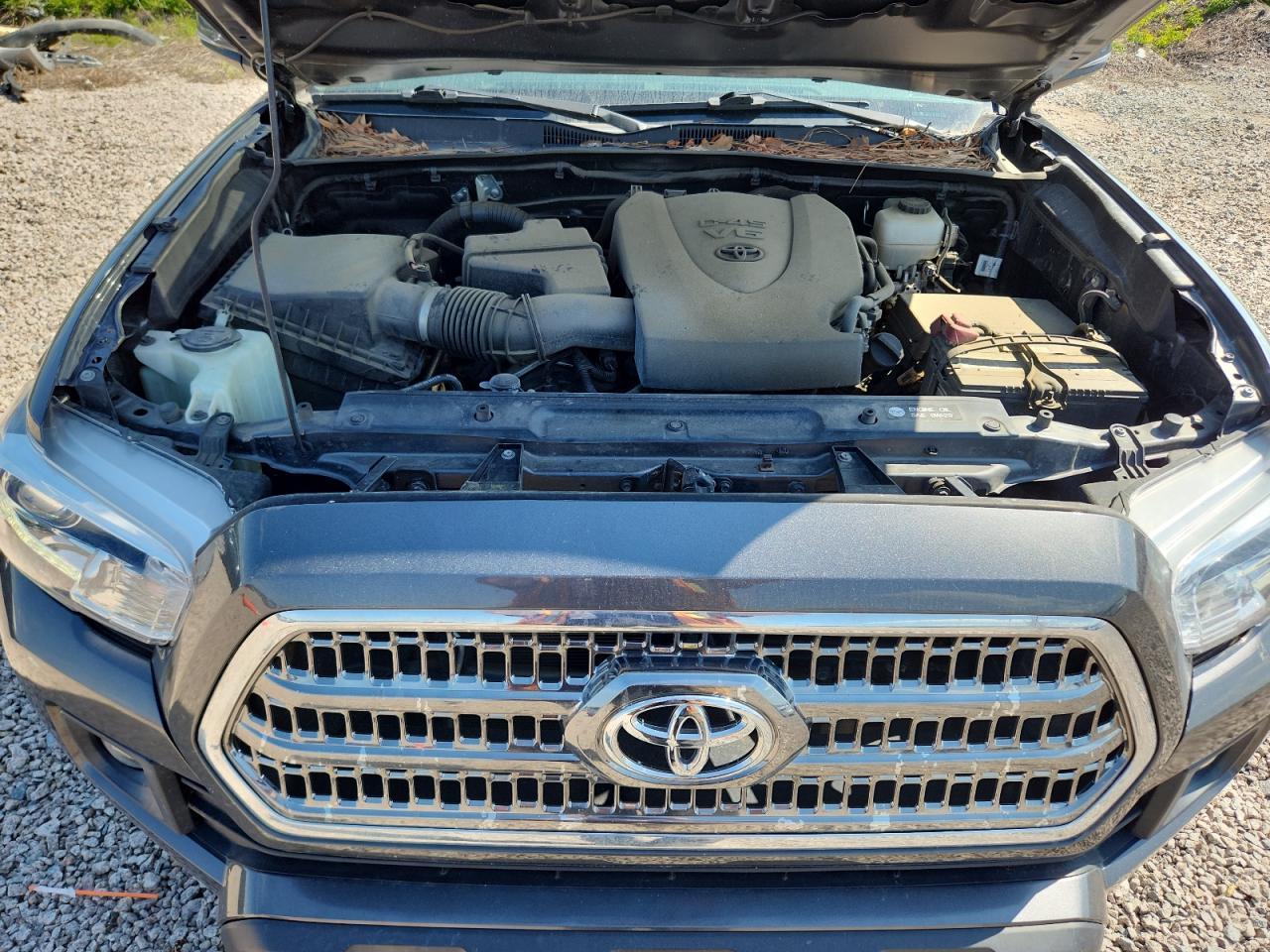 2016 TOYOTA TACOMA