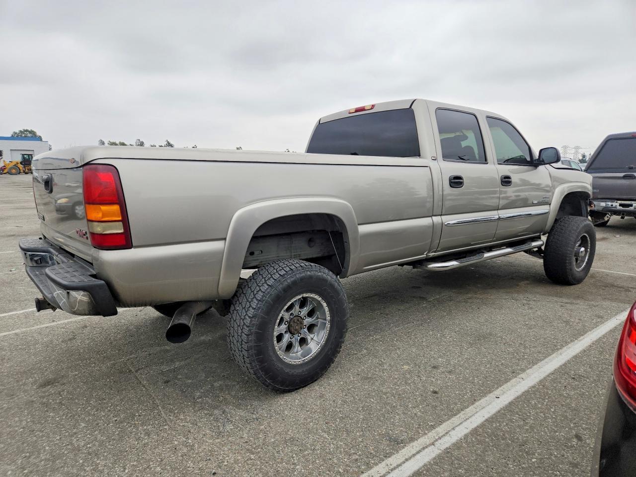 2003 GMC Sierra