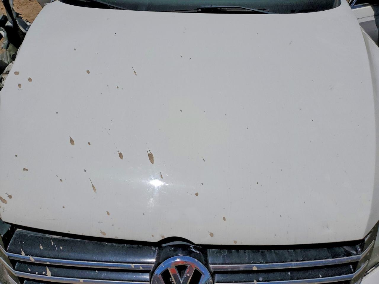 2014 VOLKSWAGEN Passat