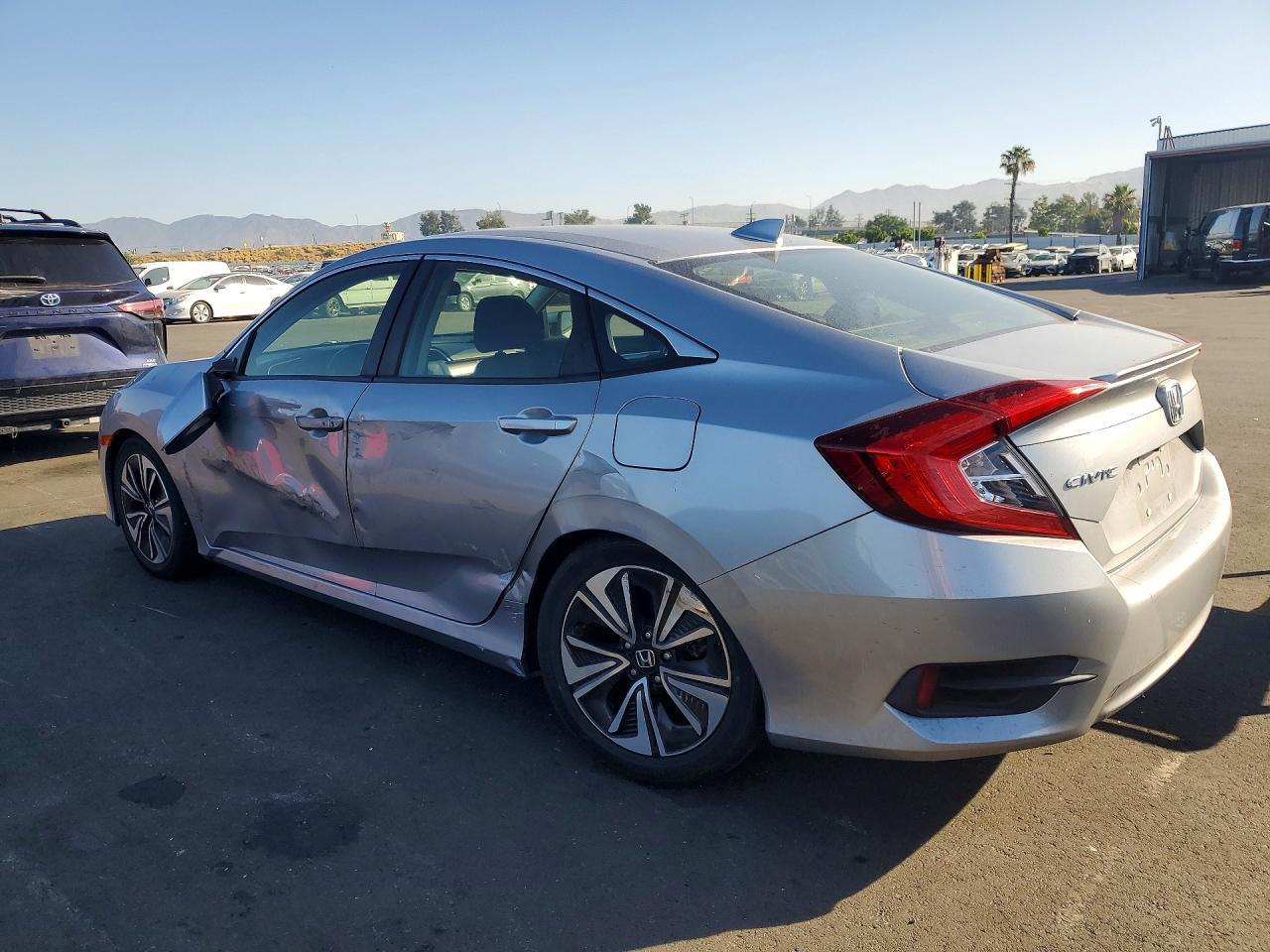 2018 HONDA CIVIC