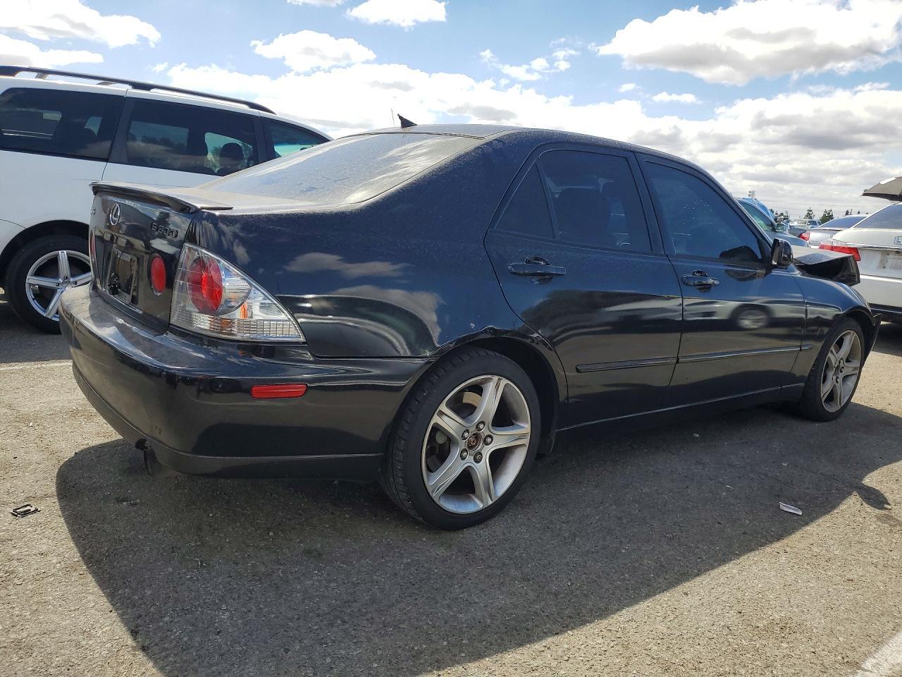 2005 LEXUS IS 300