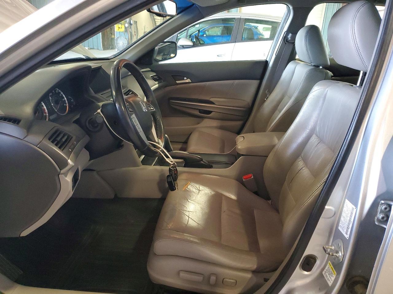 2010 HONDA ACCORD