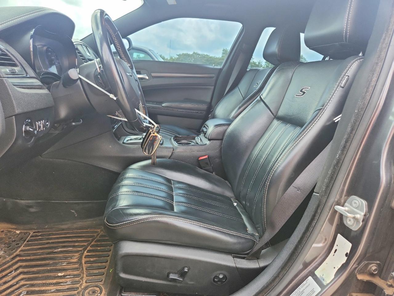2016 CHRYSLER 300