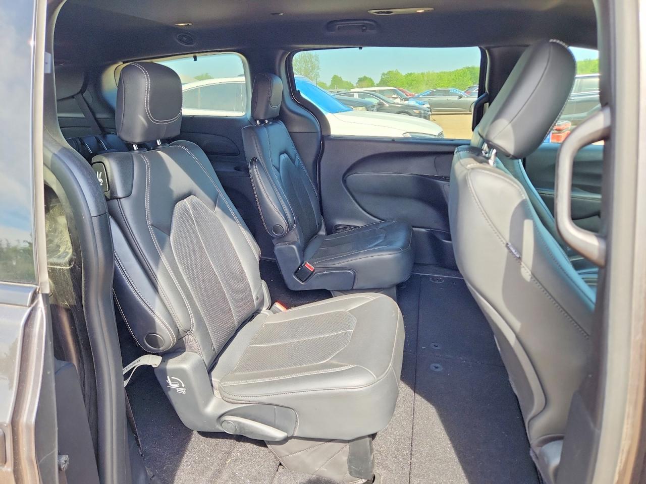 2020 CHRYSLER Pacifica