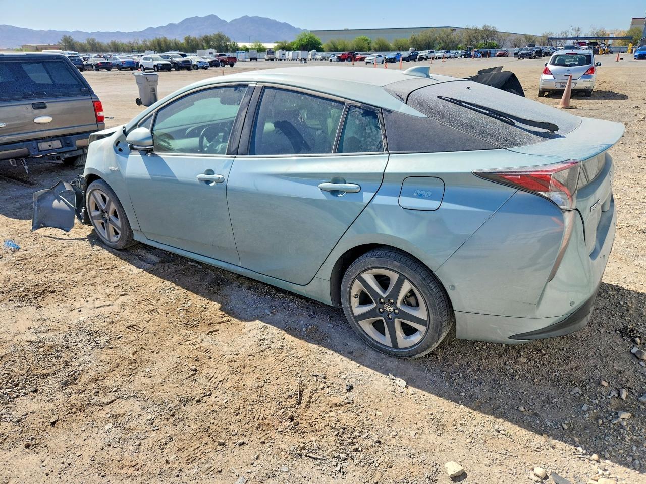 2018 TOYOTA PRIUS
