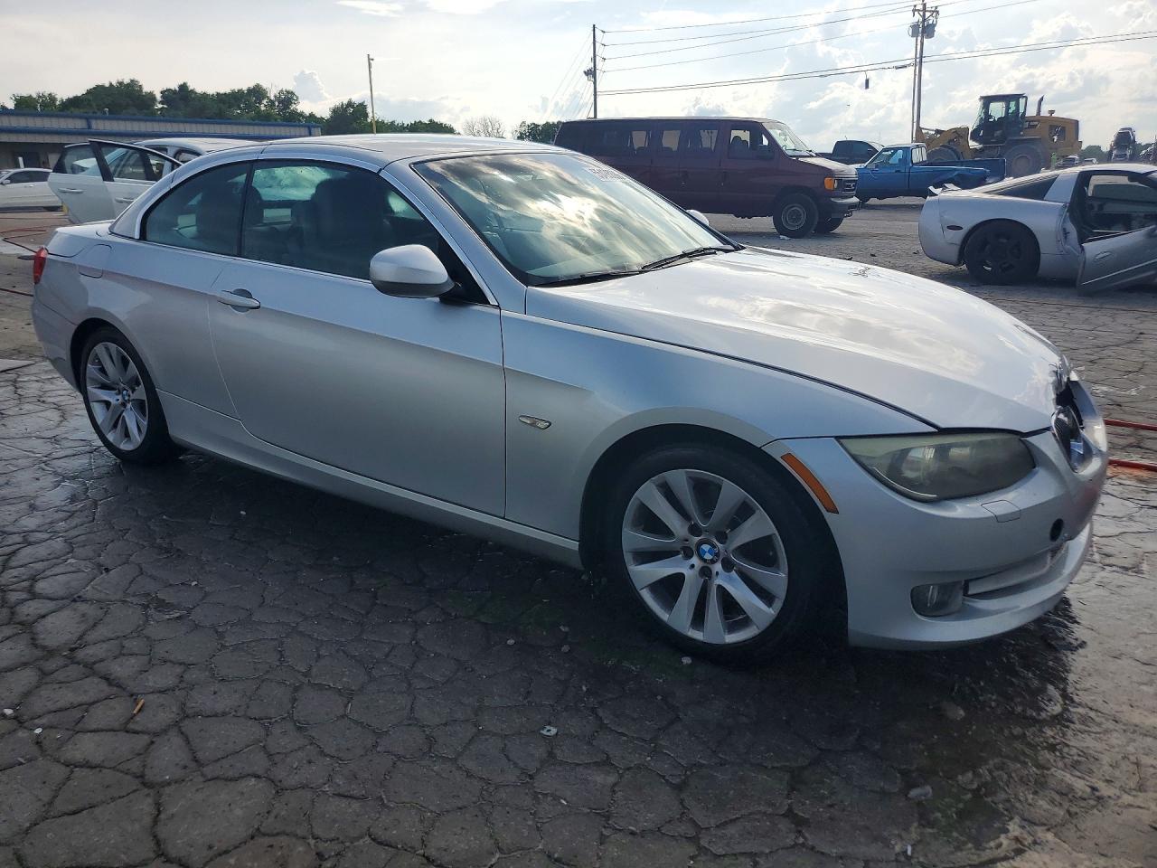 2011 BMW 3 SERIES