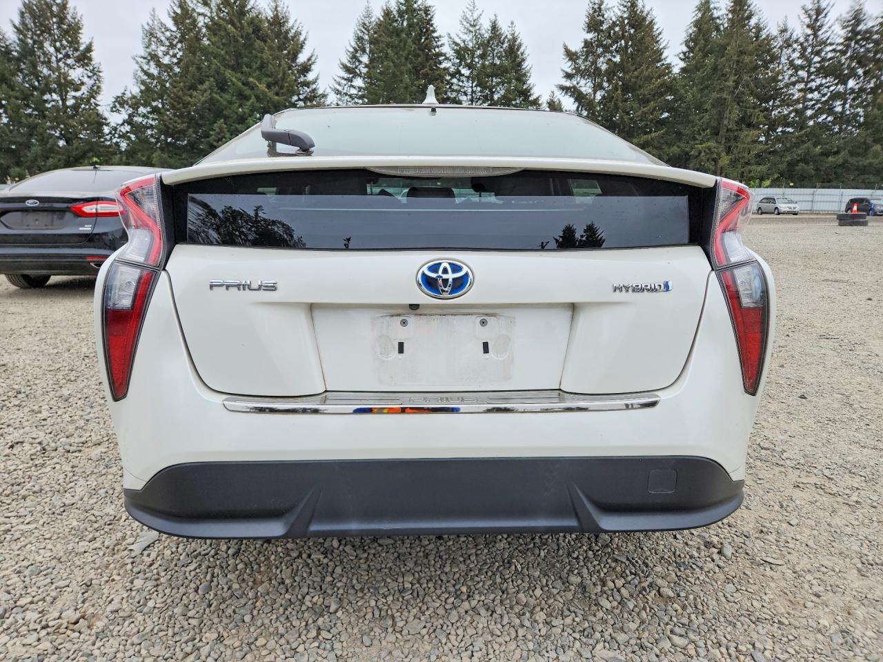 2017 TOYOTA PRIUS