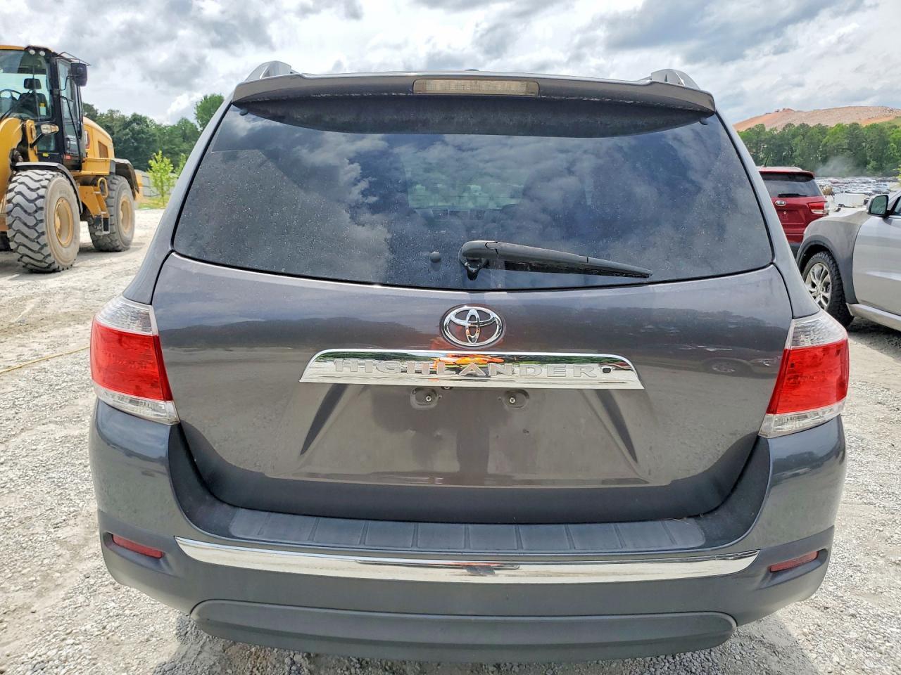 2012 TOYOTA HIGHLANDER