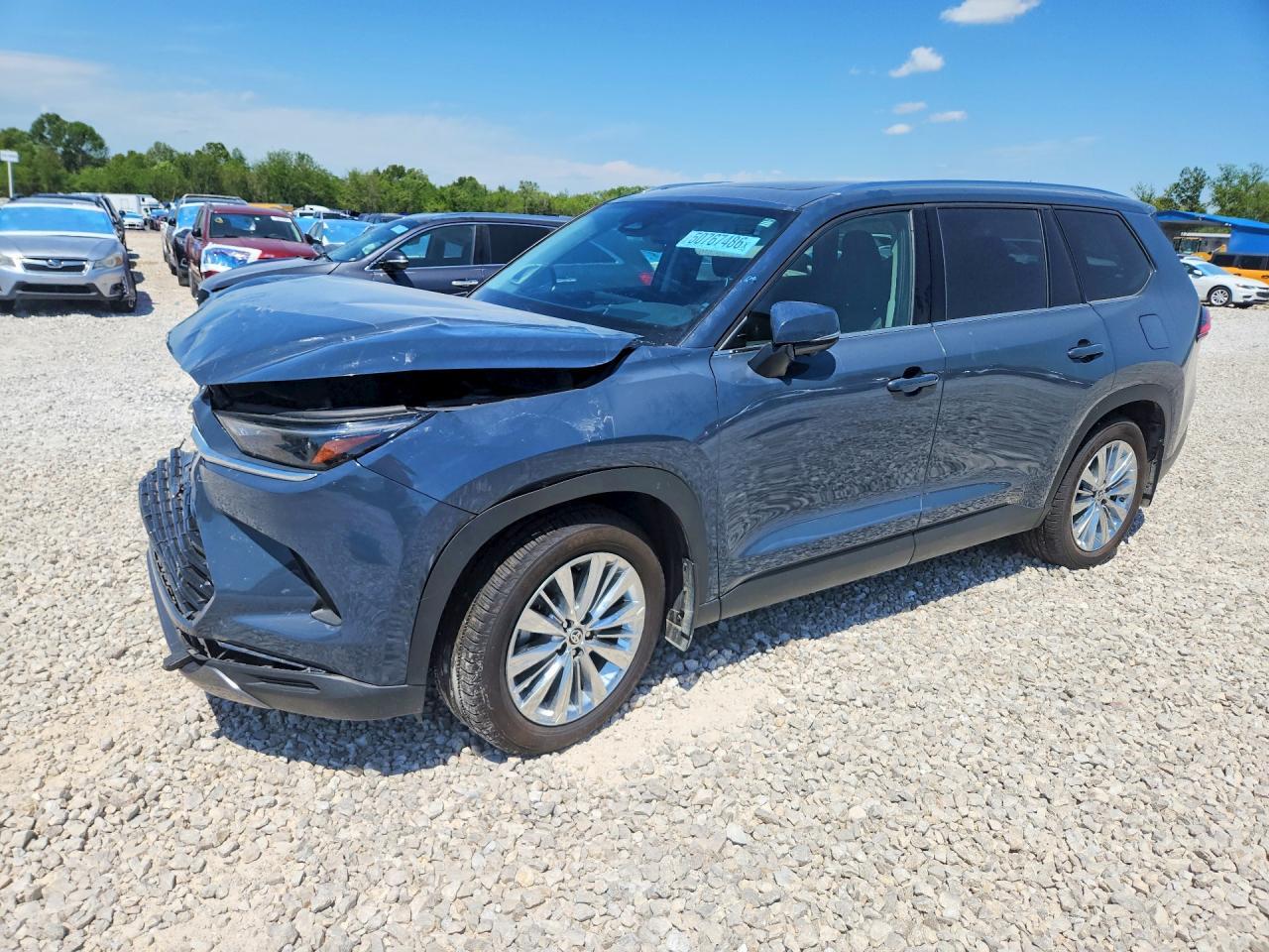 2024 TOYOTA HIGHLANDER