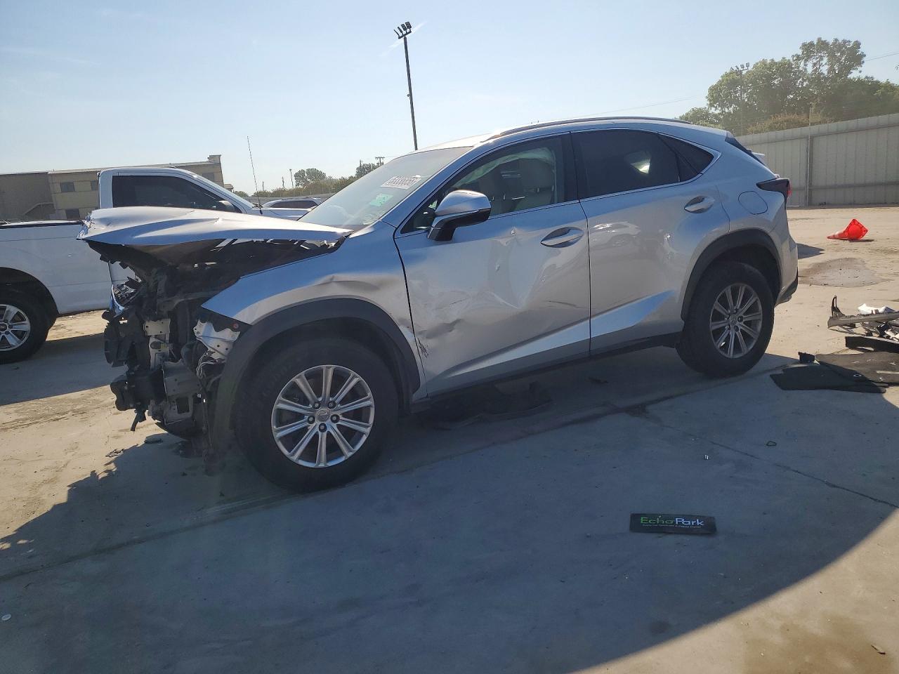 2015 LEXUS NX 200T