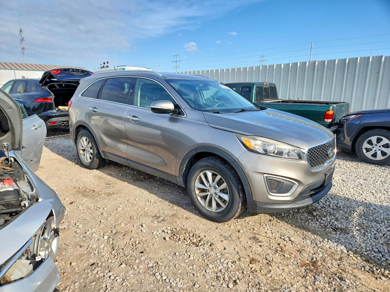 2016 KIA SORENTO