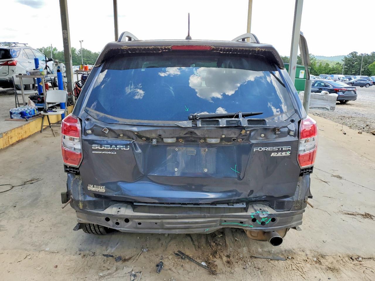 2015 SUBARU FORESTER