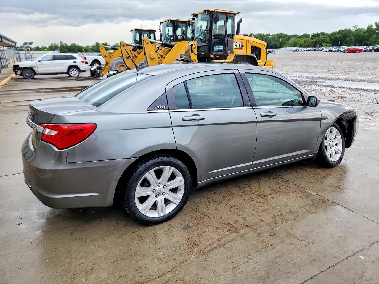 2012 CHRYSLER 200