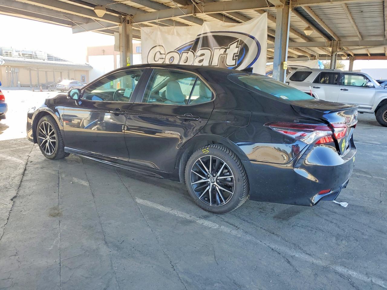 2021 TOYOTA CAMRY