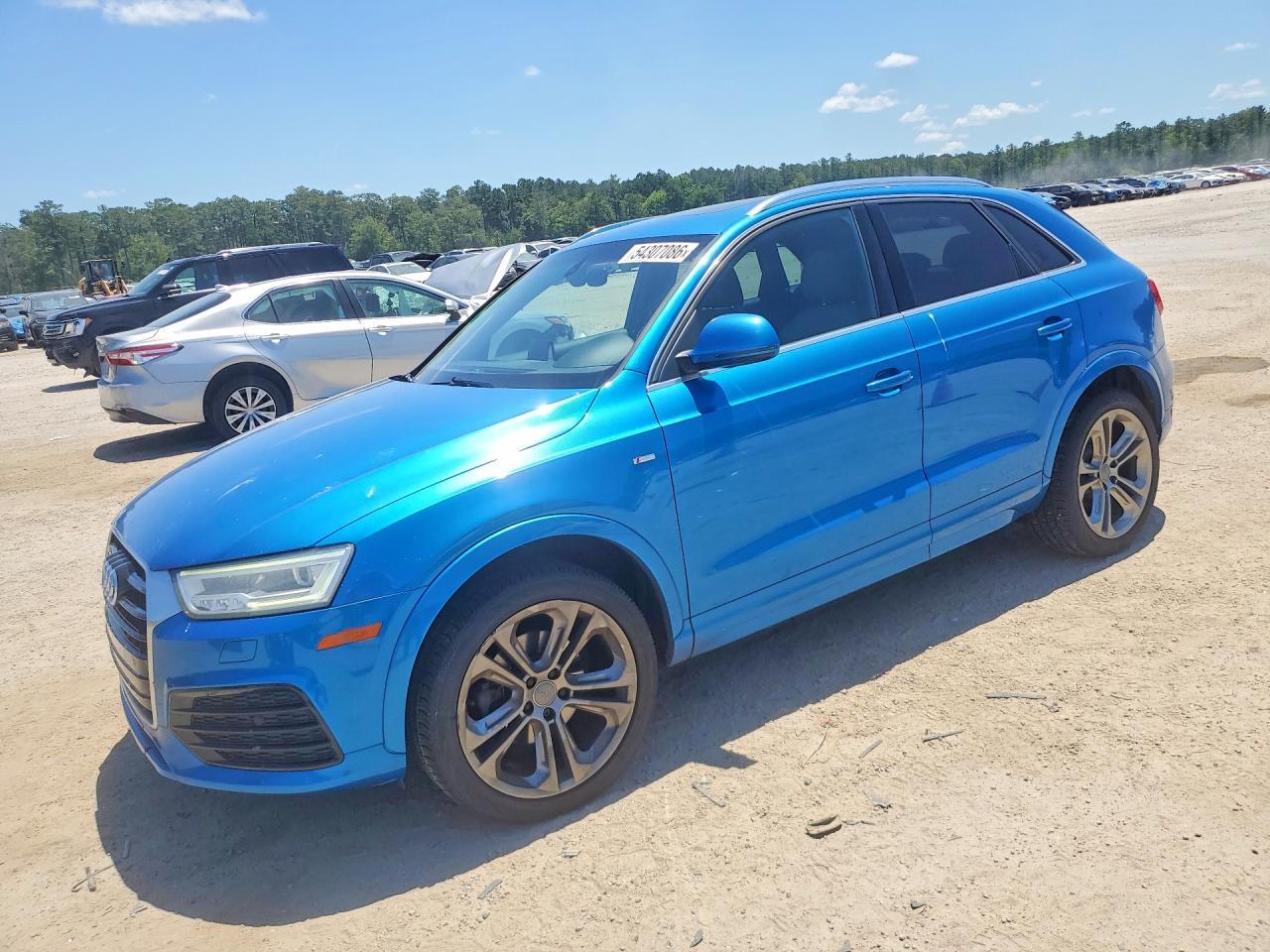 2016 AUDI Q3