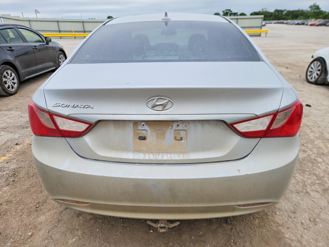 2013 HYUNDAI SONATA