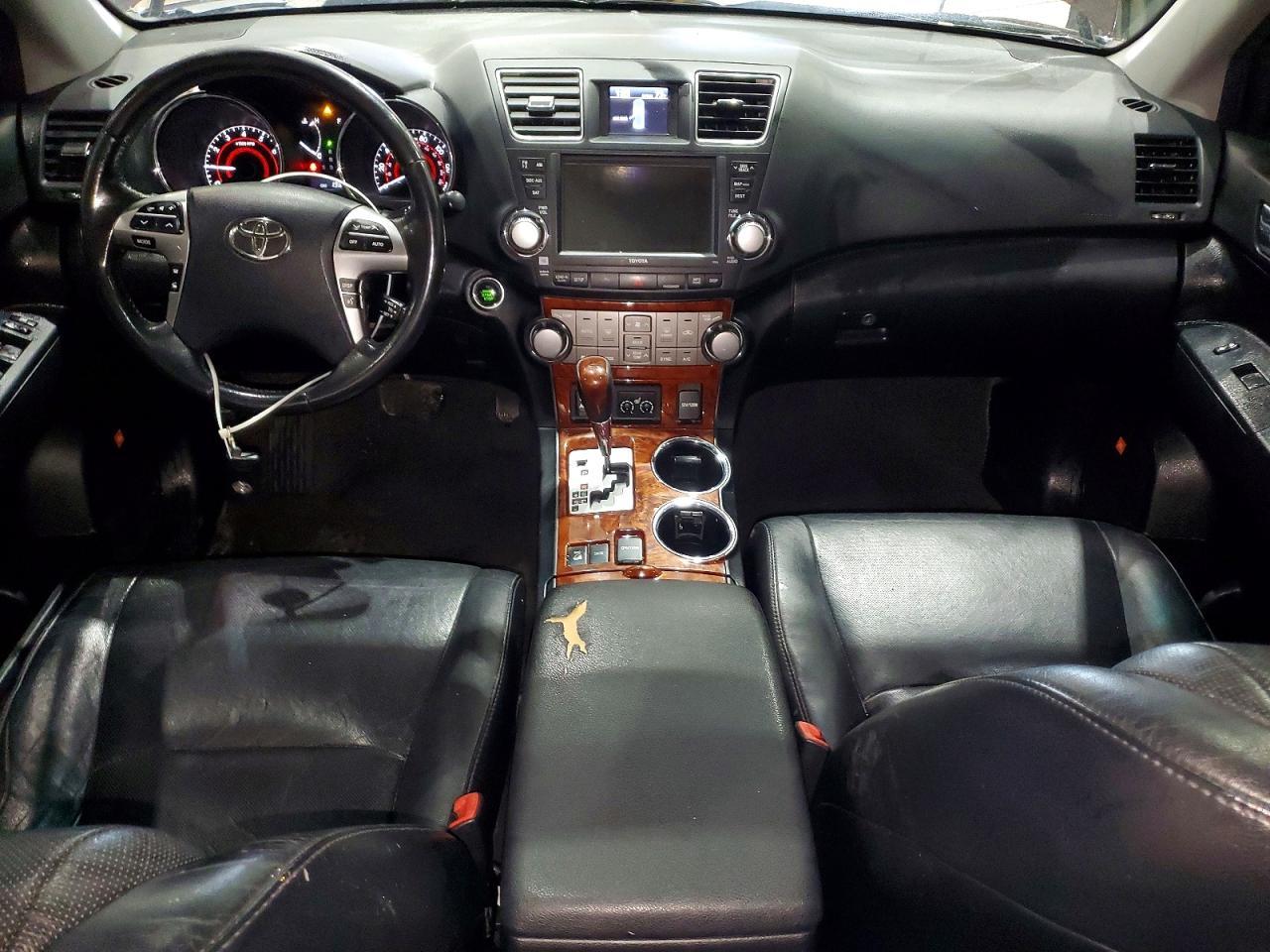 2011 TOYOTA HIGHLANDER