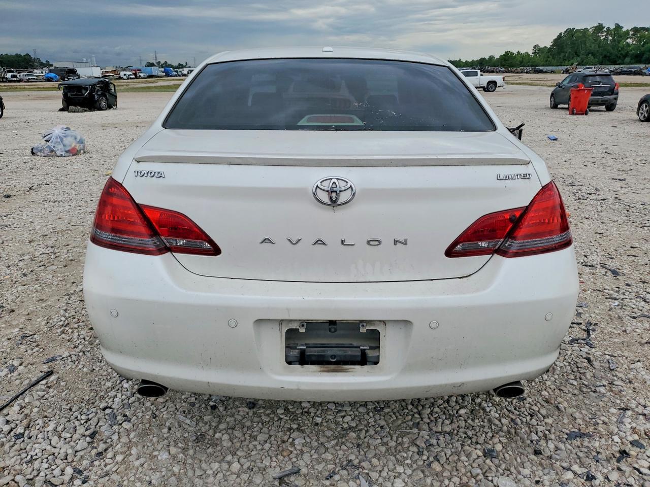 2009 TOYOTA Avalon
