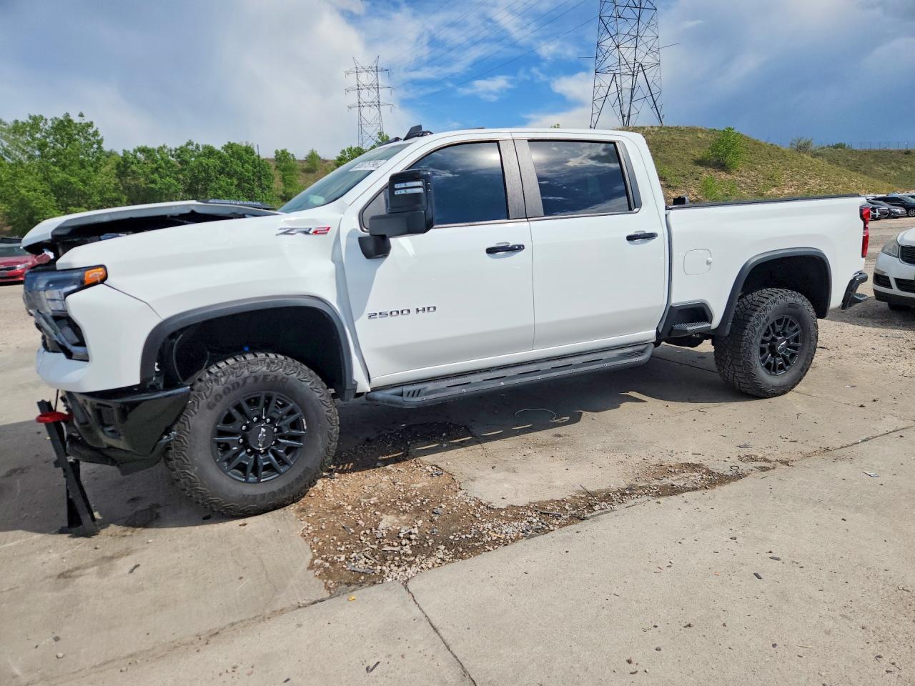 2025 CHEVROLET Silverado
