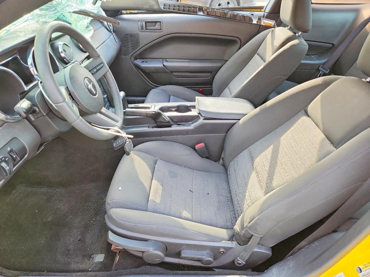 2005 FORD MUSTANG