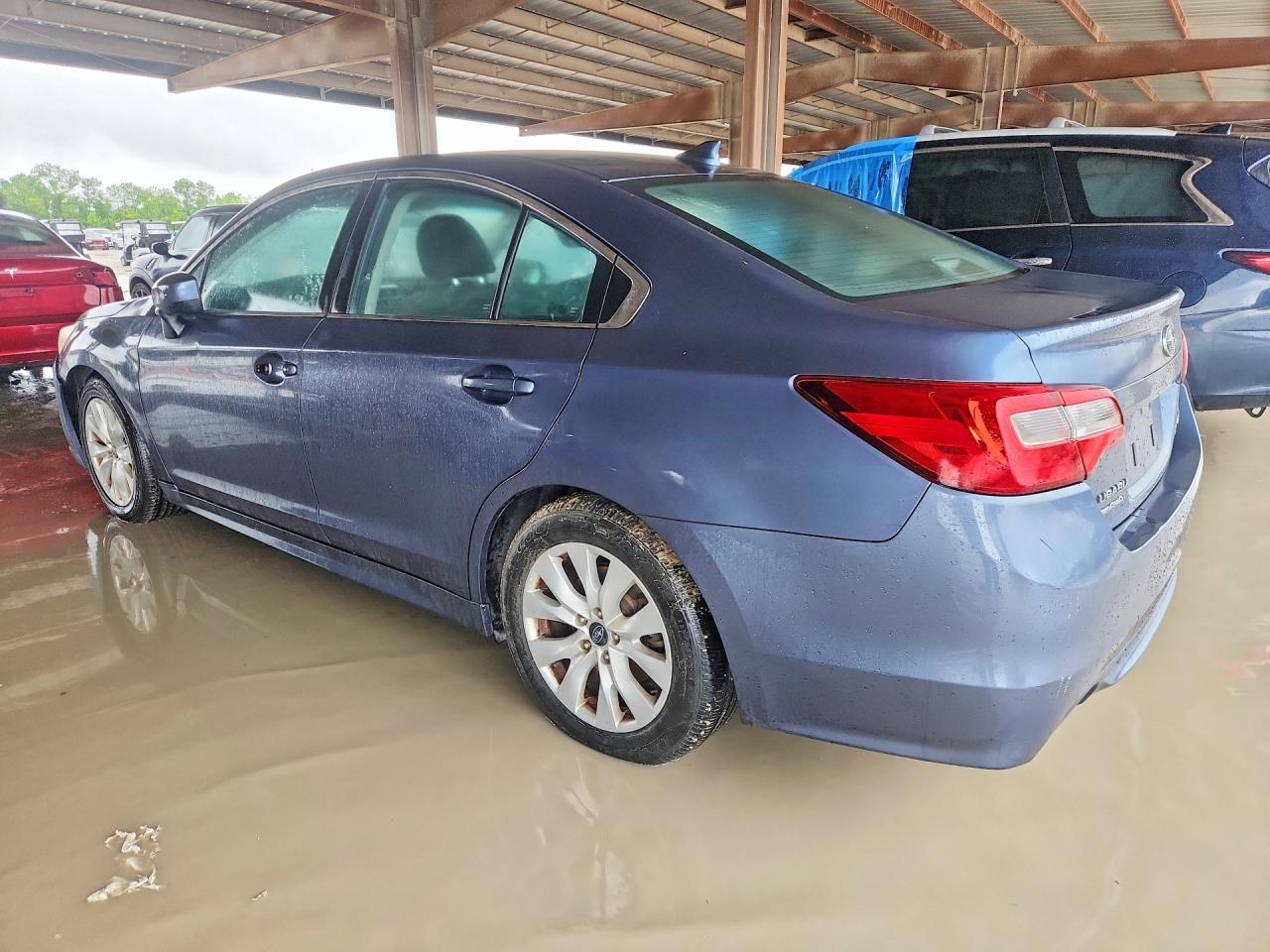 2016 SUBARU Legacy
