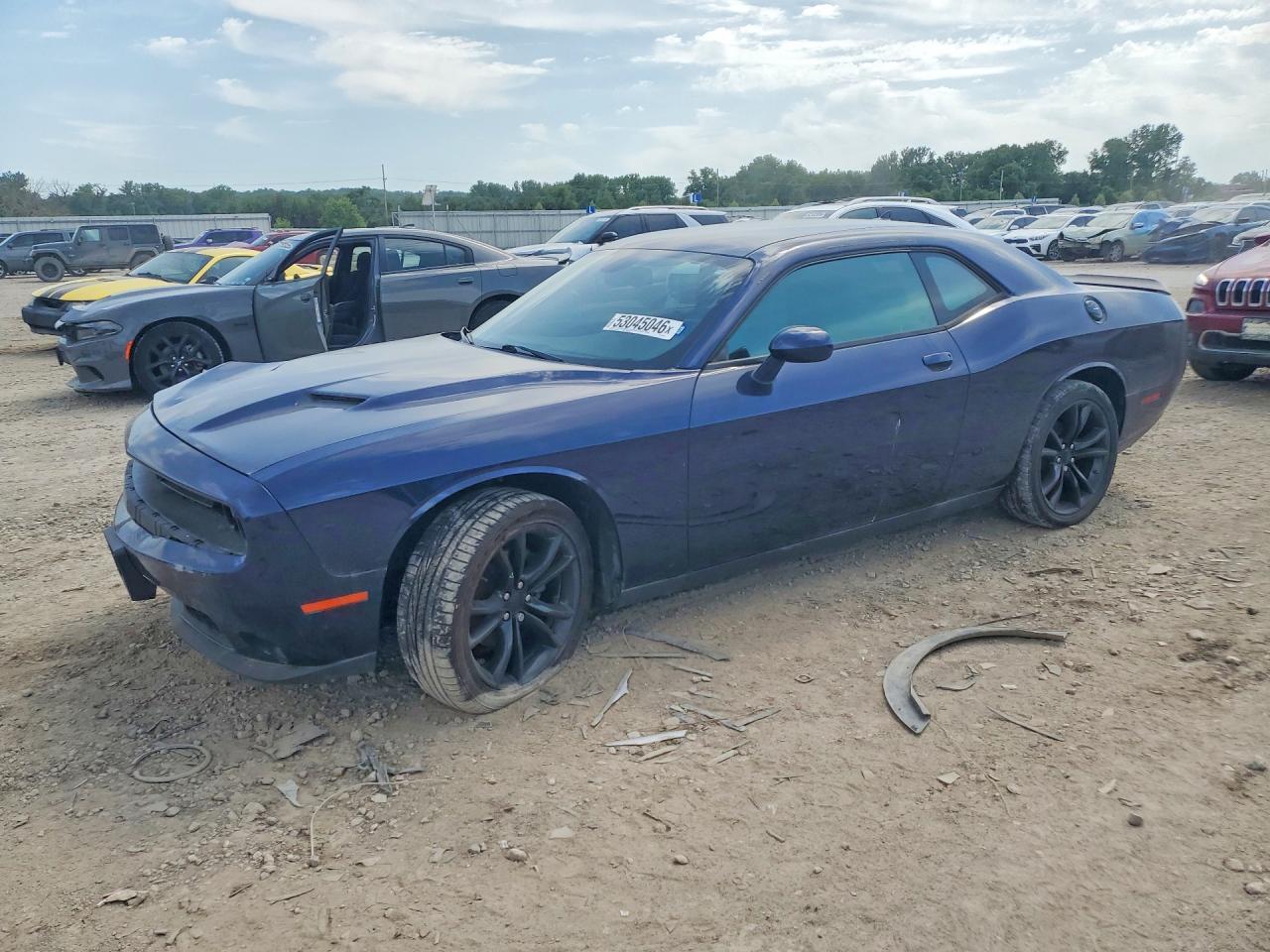 2016 DODGE Challenger