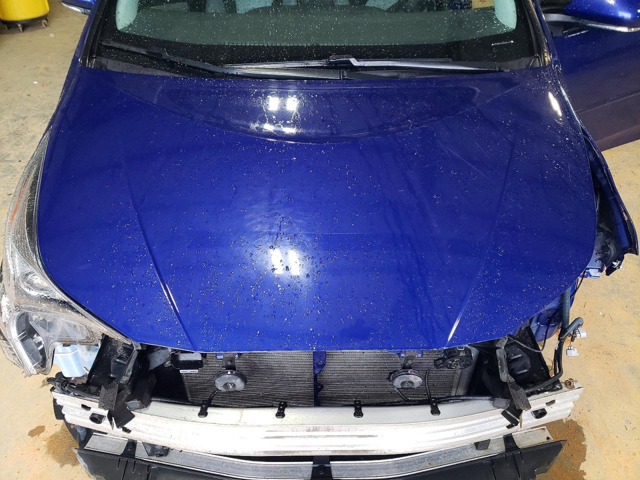 2016 TOYOTA PRIUS