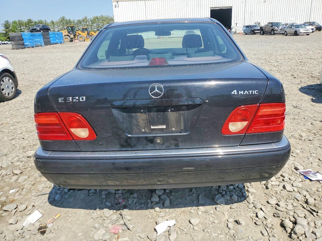 1998 MERCEDES-BENZ E-Class