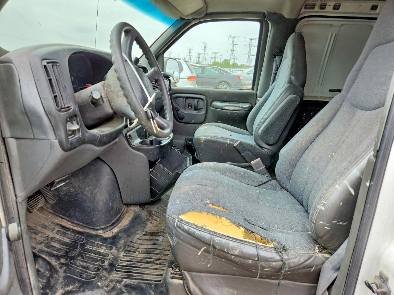 2001 CHEVROLET EXPRESS 2500