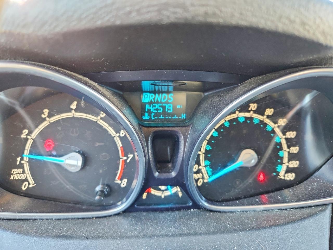 2014 FORD Fiesta