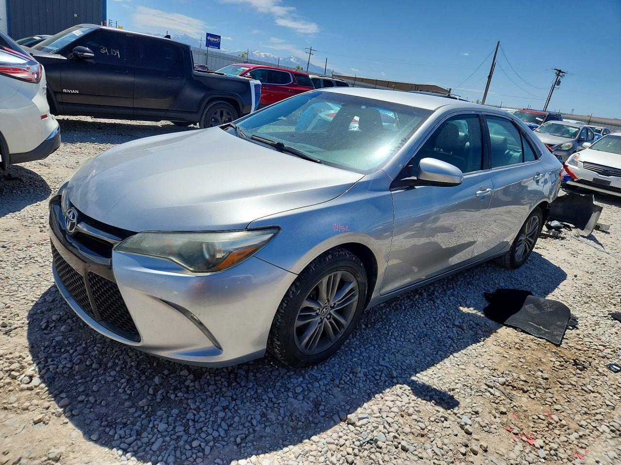 2016 TOYOTA CAMRY