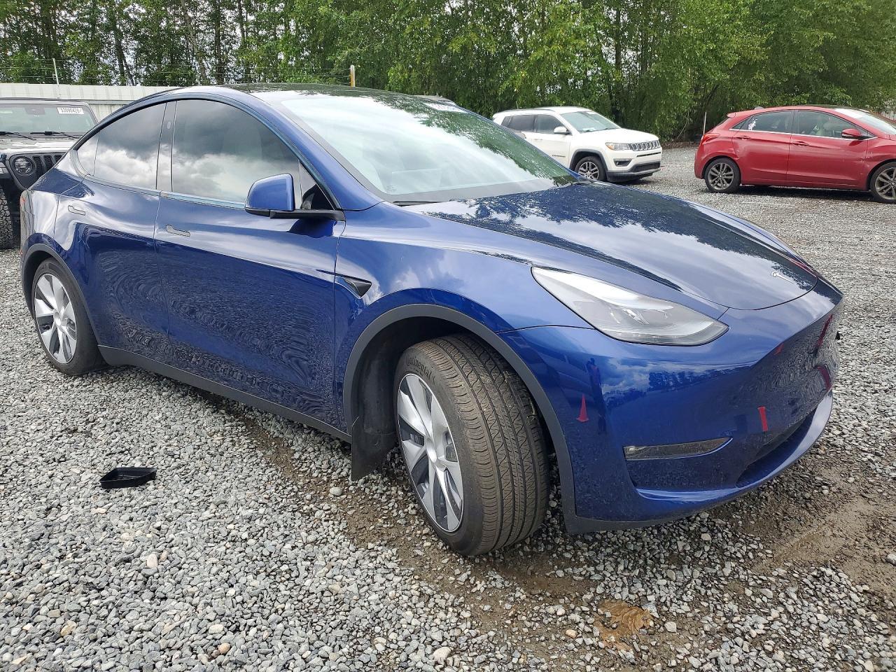 2024 TESLA MODEL Y