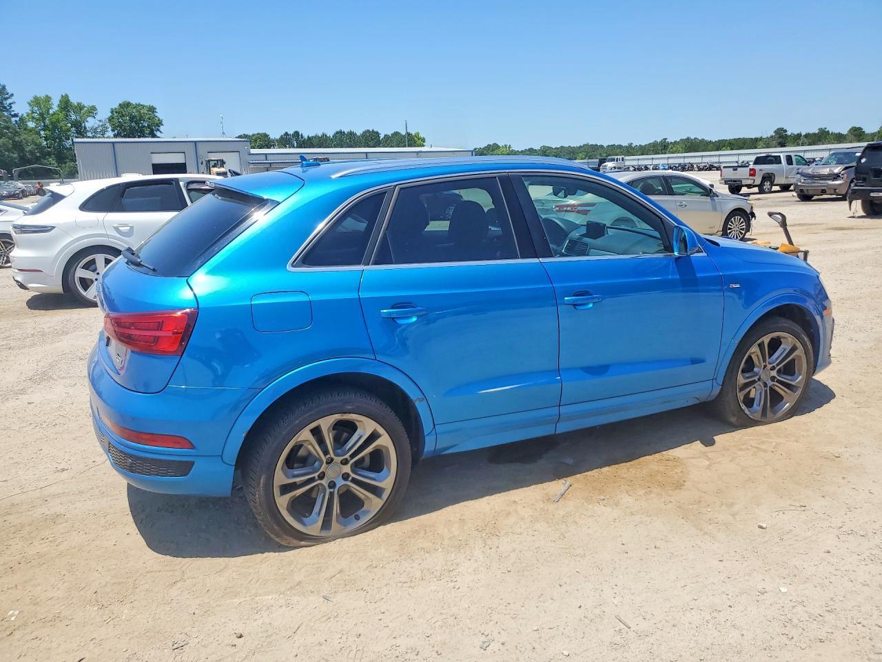 2016 AUDI Q3