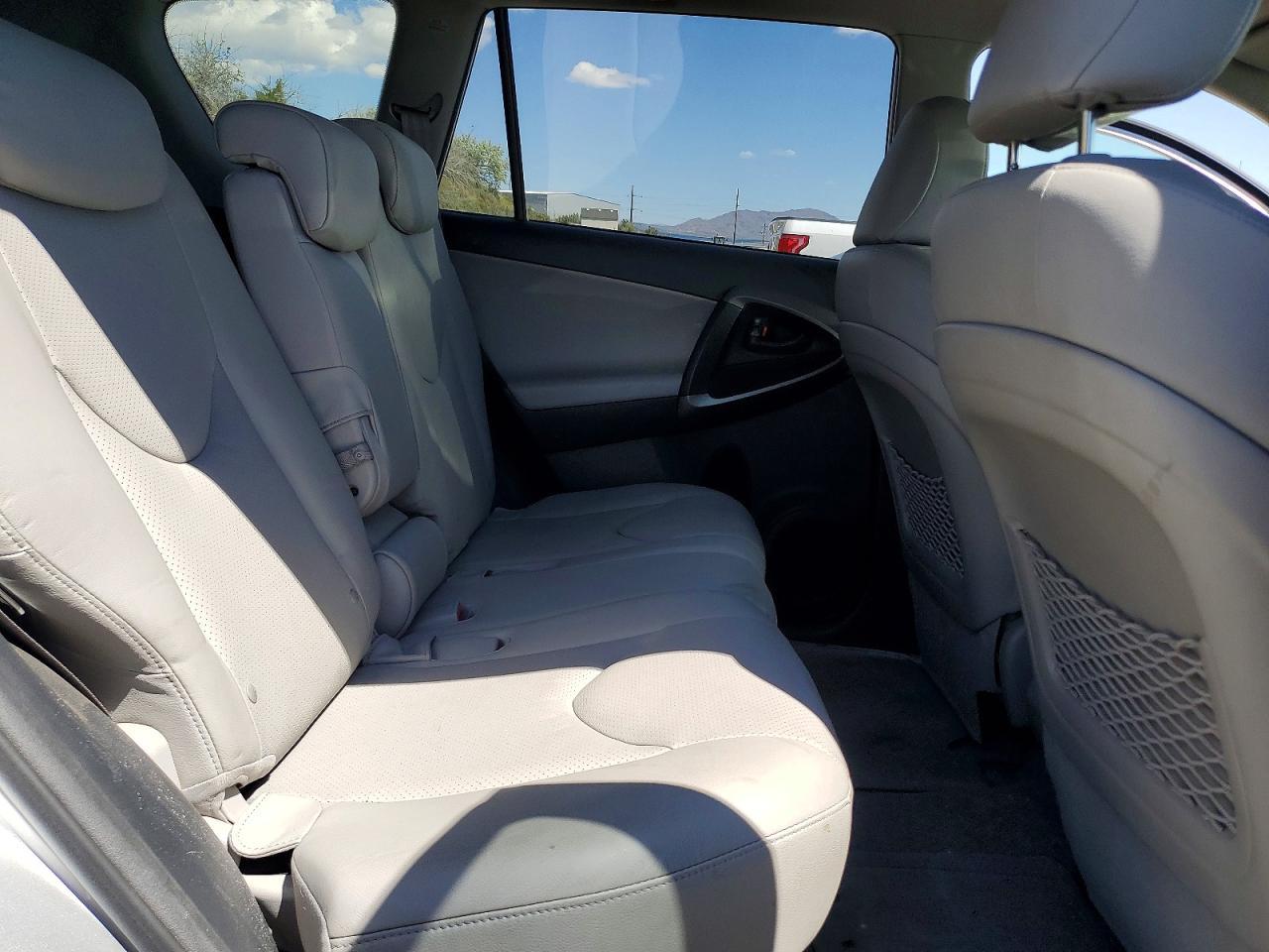 2010 TOYOTA RAV4