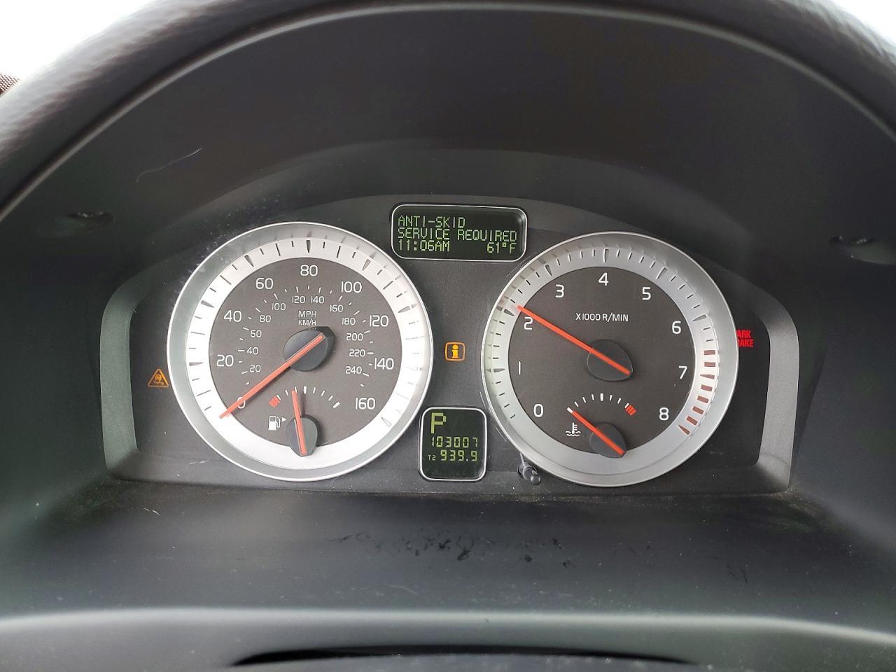 2012 VOLVO C70