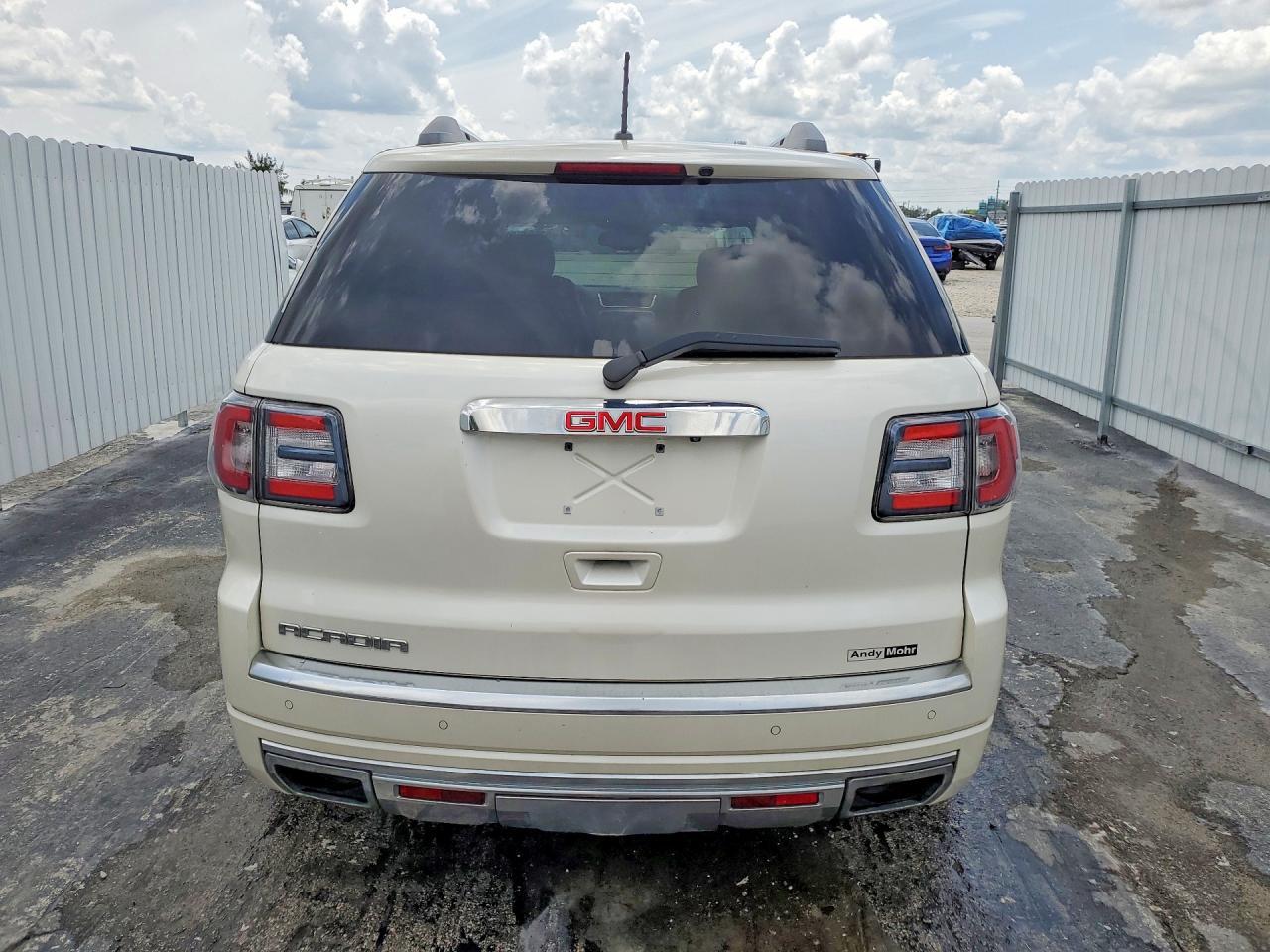 2015 GMC ACADIA