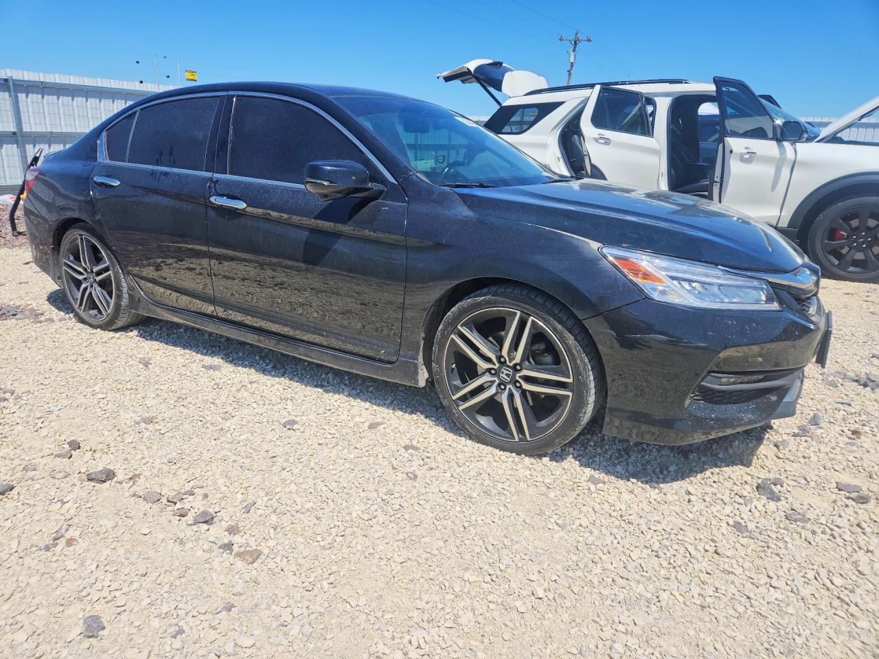 2017 HONDA ACCORD
