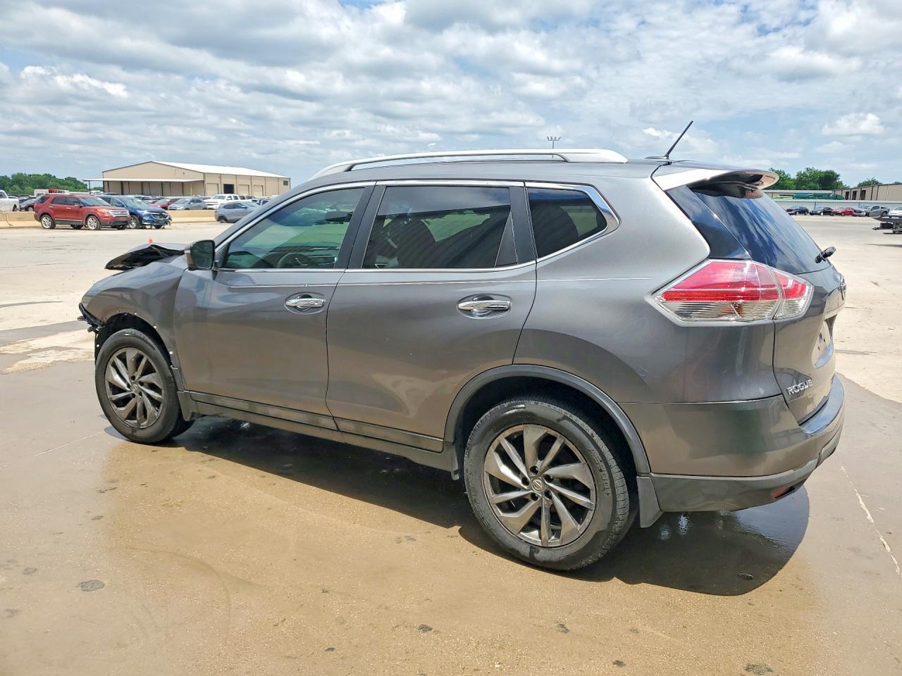 2015 NISSAN ROGUE