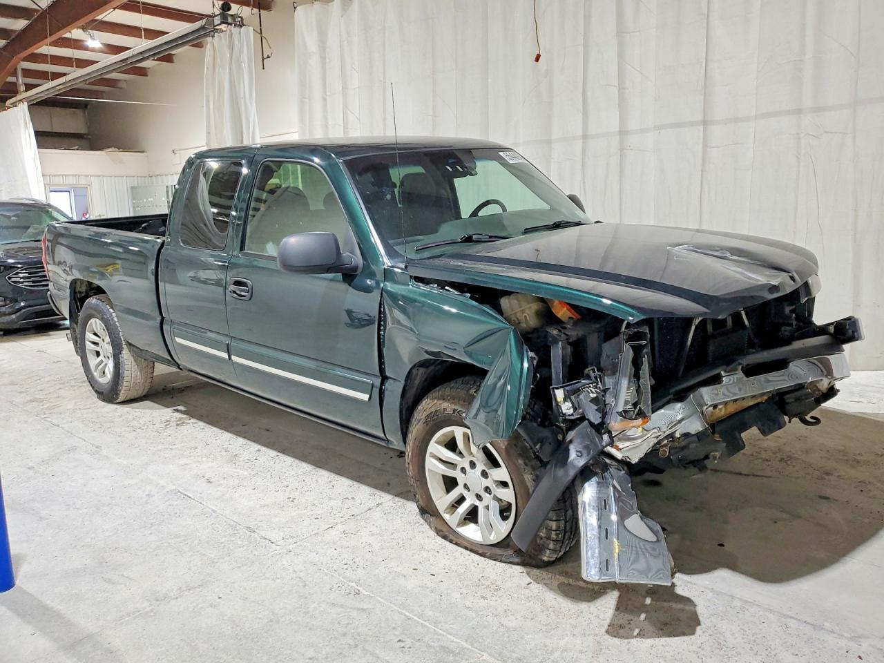 2004 CHEVROLET Silverado